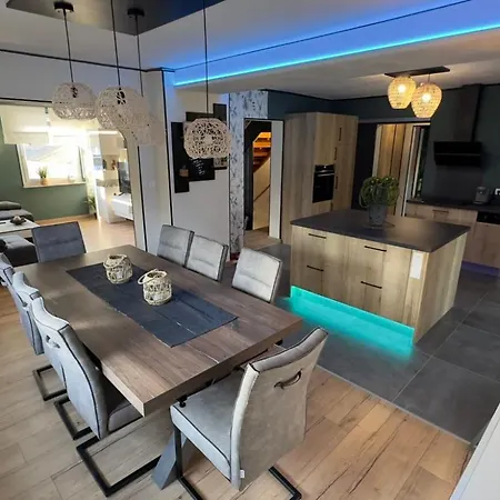 Maison Chez Nounou Sauna Jacuzzi Jardin Arbore Non Cloture