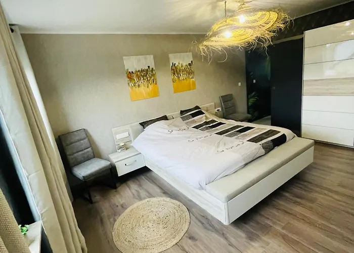 Maison Chez Nounou Sauna Jacuzzi Jardin Arbore Non Cloture Dom wakacyjny